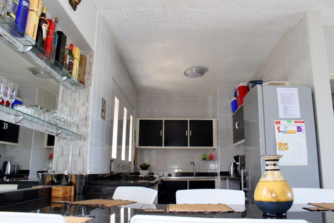 Silver Dolphin Holidays Lejlighed Amanzimtoti Eksteriør billede